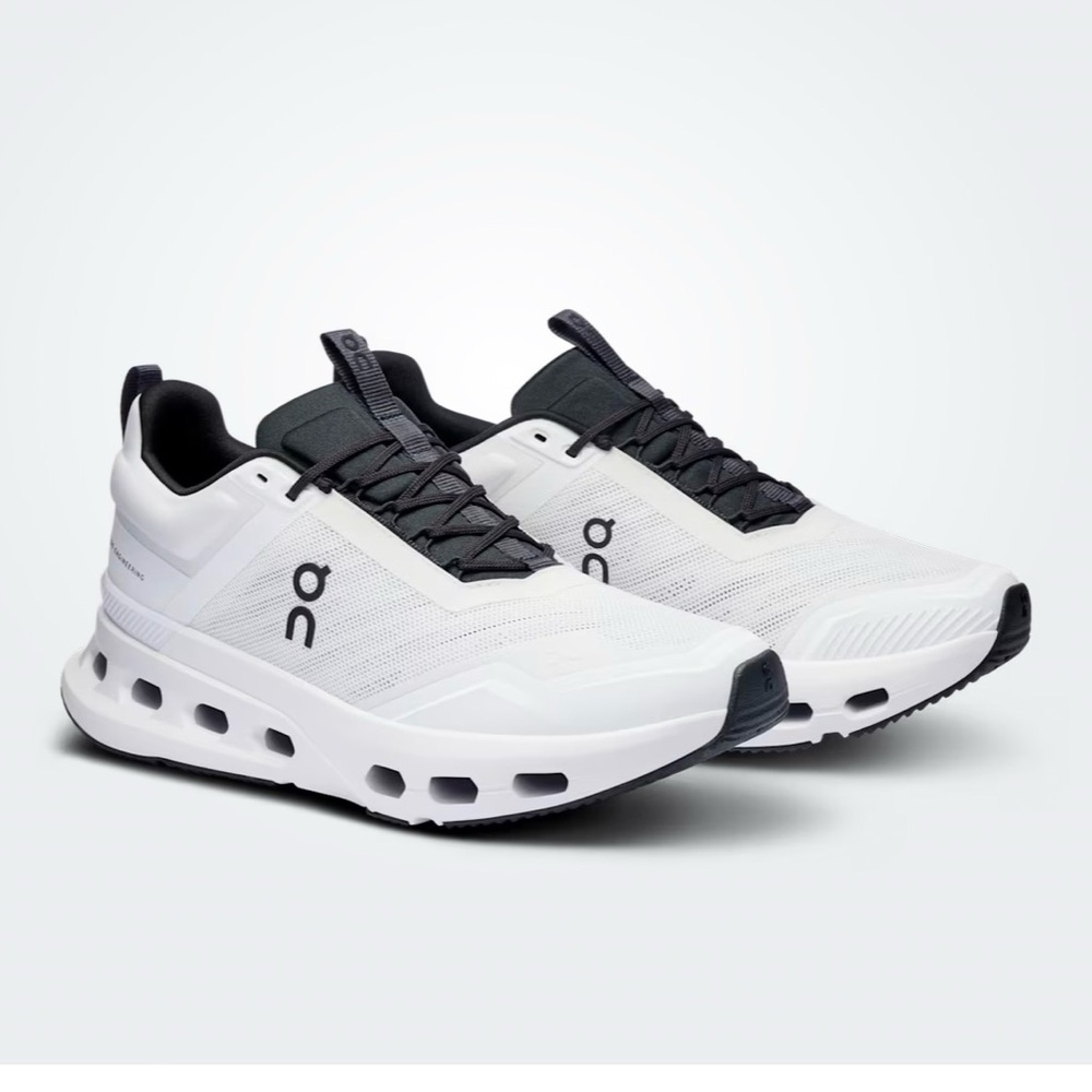 On Women’s Cloudnova X Size 9